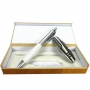Ensemble stylo et couteau dans un coffret