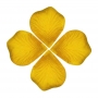 Bolsitas de pétalos amarillos para decorar