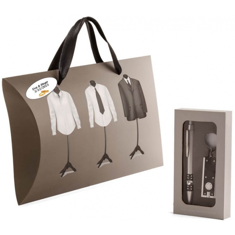 Lampe de poche et stylo dans une boîte en carton personnalisée pour les mariages