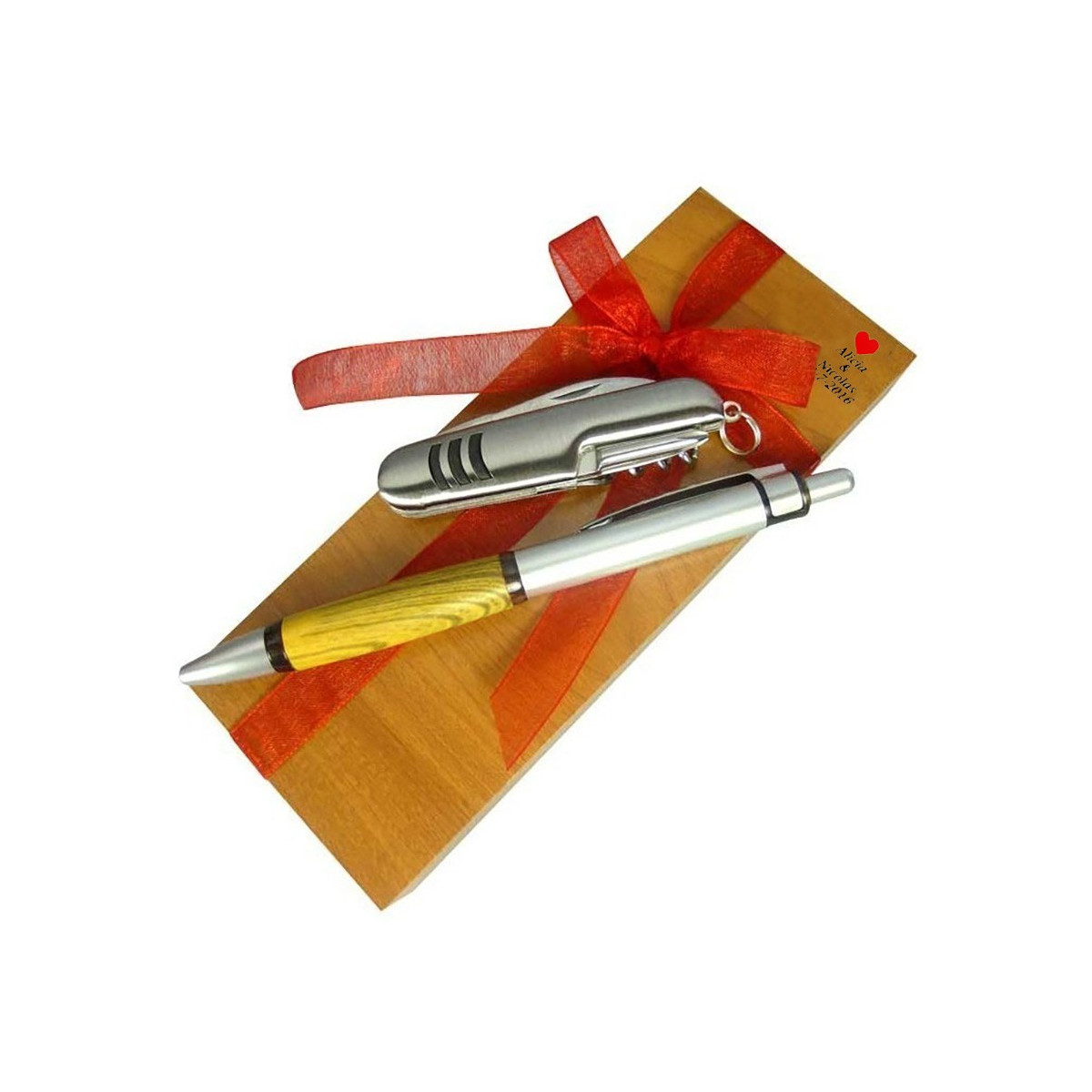 Stylo et couteau personnalisés dans une boîte en bois pour les cadeaux des invités de mariage