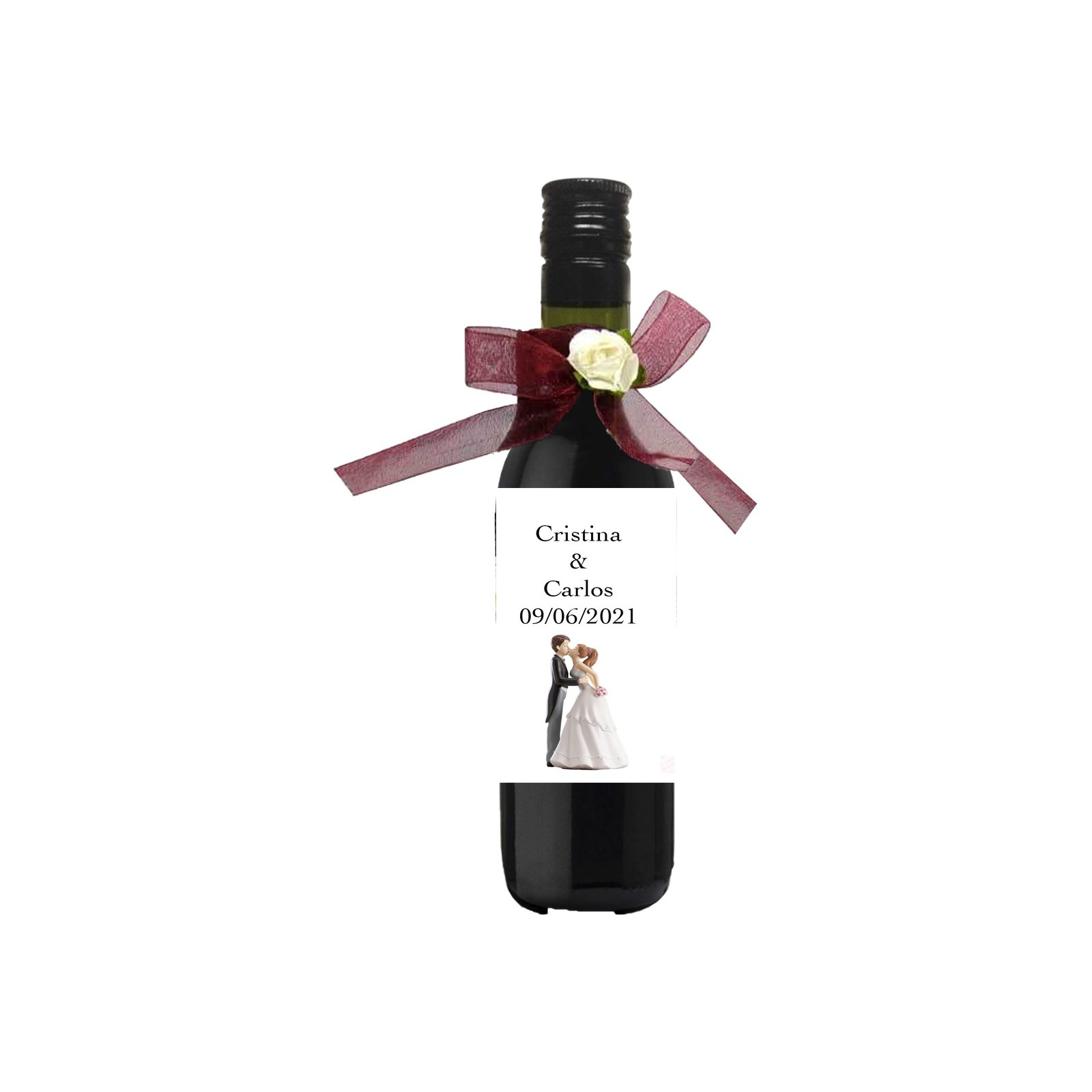 Vin rouge décoré avec un autocollant de mariage personnalisé