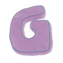 Coussin rose en forme de lettre G