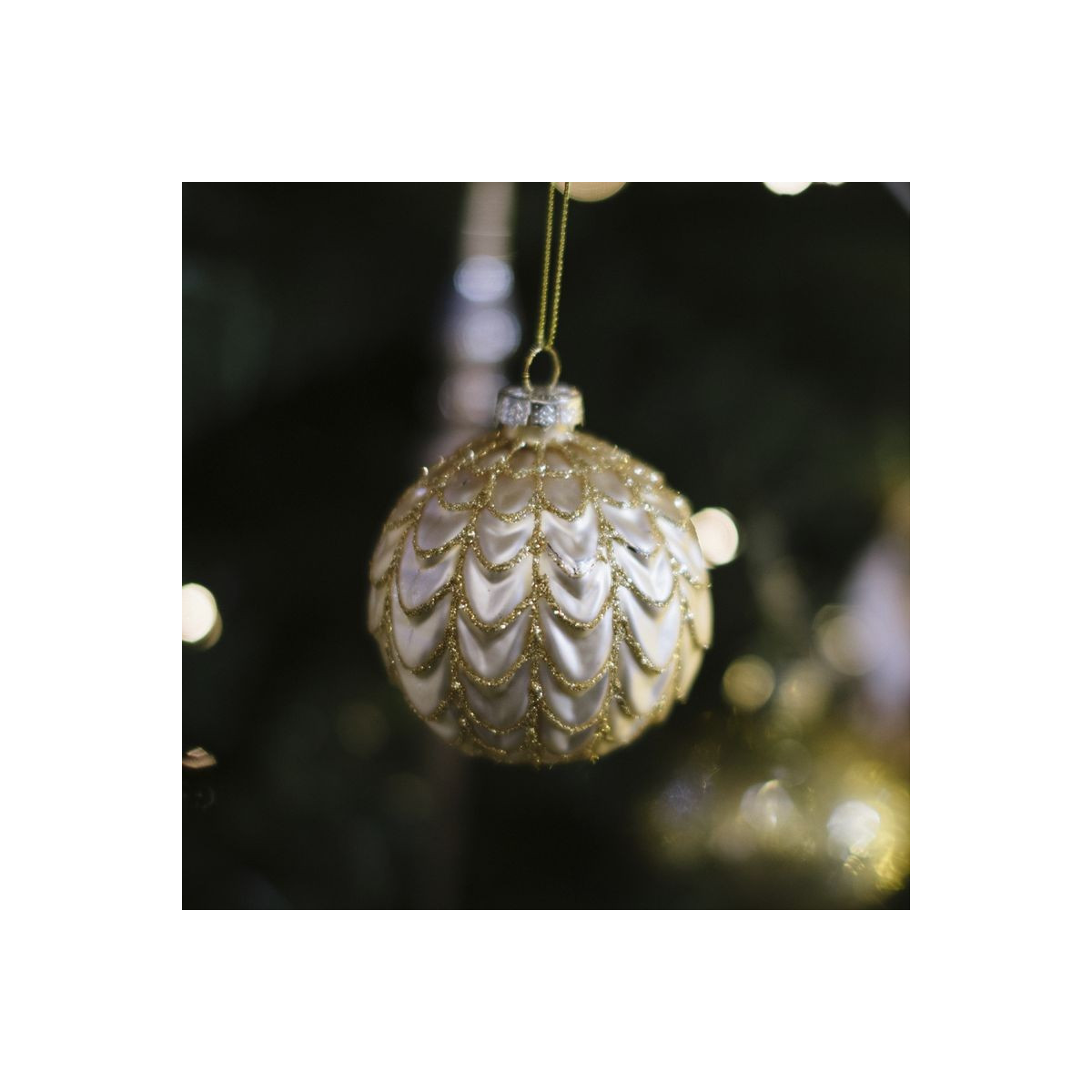 Boule de cristal ornée de 8 cm