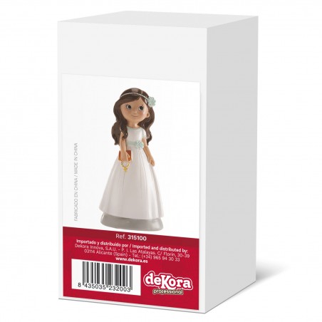 Figurine de fille pour gâteau de communion avec robe blanche et chapelet.