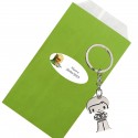Porte-clés garçon de communion dans une enveloppe kraft verte personnalisée