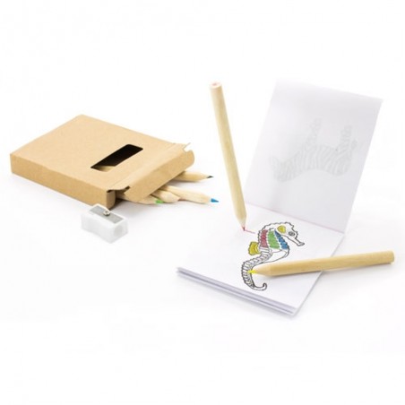 Set de coloriage pour enfants avec crayons et feuilles à colorier