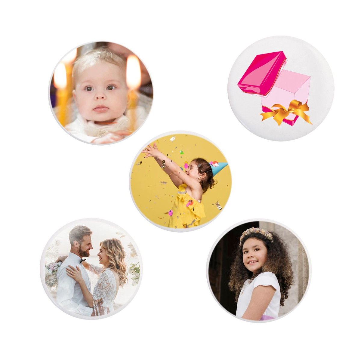 Badge personnalisé avec photo ou logo pour mariages, baptêmes, communions, anniversaires et entreprises.