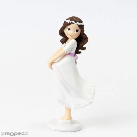 Pastel figure Fille de communion tenant la jupe 16cm.