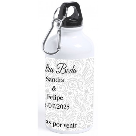 Bouteille personnalisée avec le nom de l'invité ou une phrase de remerciement, le nom des mariés et la date du mariage