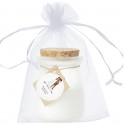 Bougie parfumée à la vanille personnalisée avec autocollant pour les mariés dans un sac en organza blanc