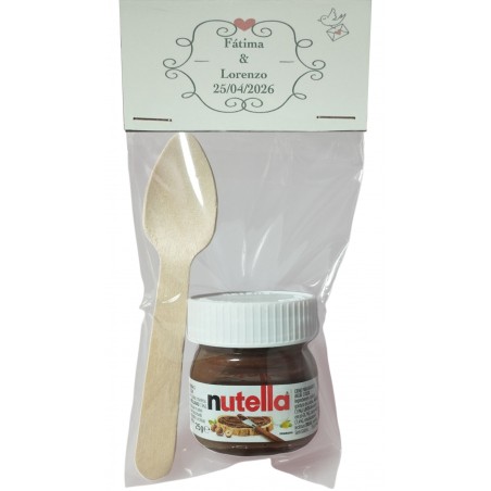 Nutella à la cuillère présenté dans un sachet transparent avec carton d'amour personnalisé