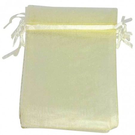 Bougie parfumée avec le nom de l'invitée dans un sac en organza beige personnalisé