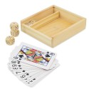 Jeu de cartes et de dés dans une boîte en bois