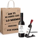 Bouteille de vin personnalisée avec tire bouchon personnalisé présentée dans un sac kraft avec phrase