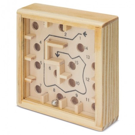 Labyrinthe de billes dans une boîte en bois