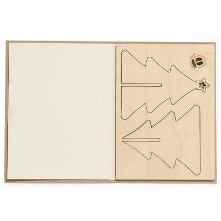Carte postale de noël avec des objets artisanaux en forme d arbre de noël