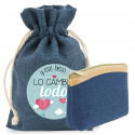 Portefeuille rustique en couleur bleue et sac présenté avec autocollant