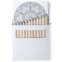 Mandalas à peindre aux crayons et stickers de mariage personnalisés