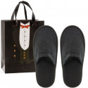 Baskets pour hommes noires dans un sac cadeau