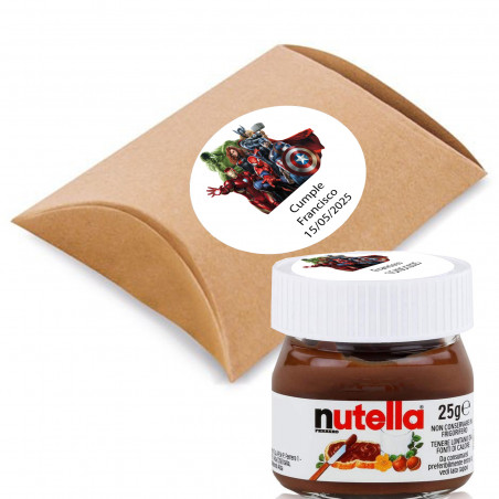 Nutella personnalisée avec des autocollants de super-héros dans une boîte en carton