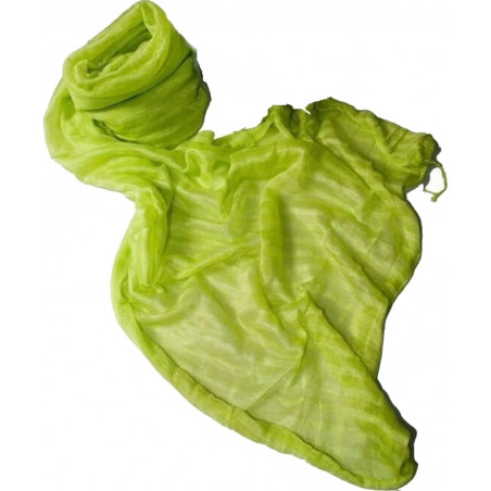 écharpe verte pour femme dans un sac avec autocollant émotionnel pour détail de retraite