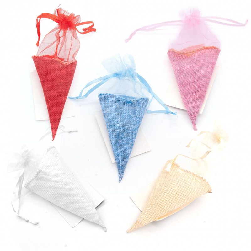 Cône simple pour cadeau