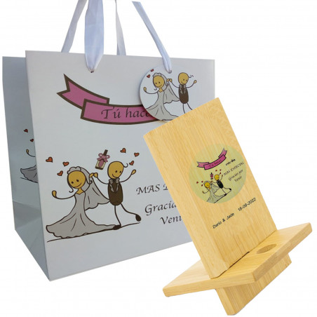 Support de téléphone portable en bois présenté avec des autocollants de mariage personnalisés et un coffret cadeau