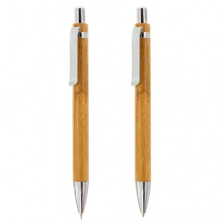 Crayon mécanique et stylo dans un ensemble en bois avec autocollants personnalisés comme cadeau de communion pour adolescents.