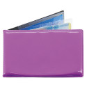 Porte-cartes pour femme de couleur lilas présenté dans un sac transparent avec un autocollant d'image