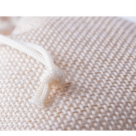 Bracelet chapelet en bois dans un sachet rustique
