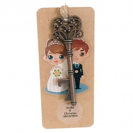 Ouvre porte en forme de clé ancienne décoré de stickers mariage et personnalisable