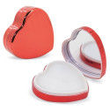 Baume à lèvres coeur rouge avec boîte de présentation blanche