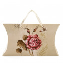 Nécessaire pour femme à offrir avec boîte florale
