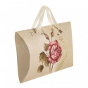 Nécessaire pour femme à offrir avec boîte florale