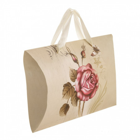 Nécessaire pour femme à offrir avec boîte florale
