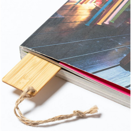 Marque page baptême original en bambou