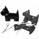 Accessoires de manucure dans une trousse en forme de chien pour événements
