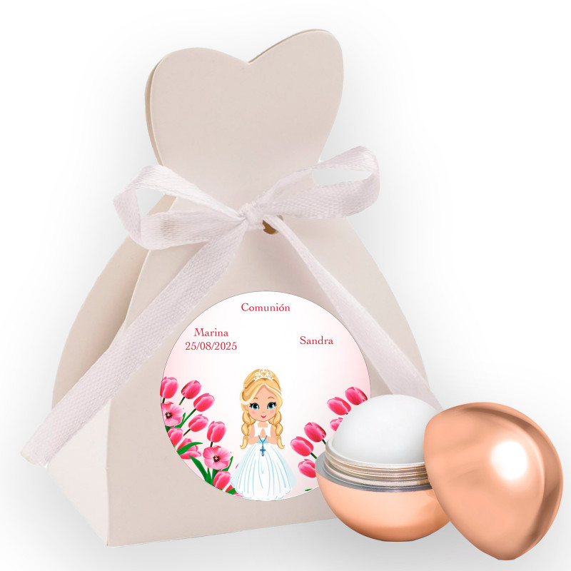 Cacao sphère dans une boîte avec un autocollant personnalisé pour les détails de la communion fille