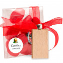 Porte-clés en bois avec dragées au chocolat dans un coffret cadeau de première communion