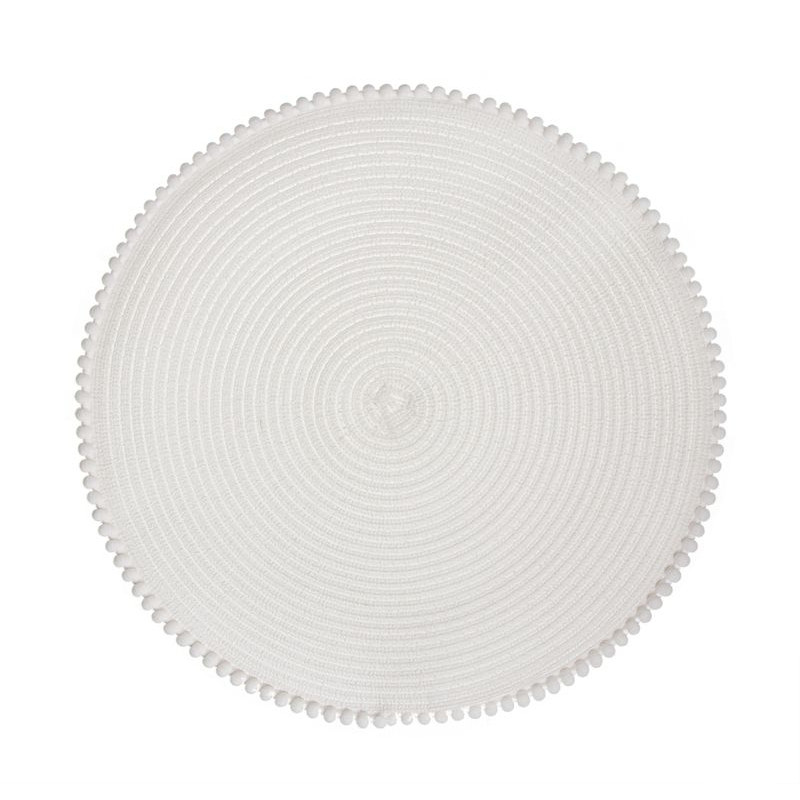 Nappe individuelle ronde en tissu couleur naturelle avec des pompons