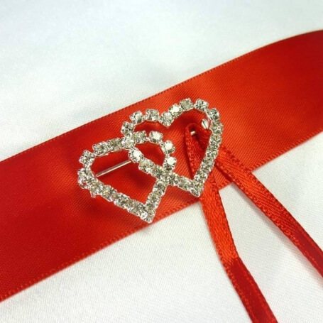 Coussins rouges pour mariages