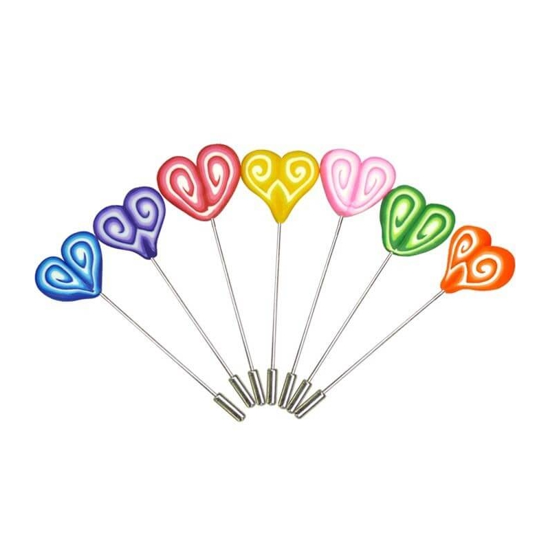 Épingles cœur invitées