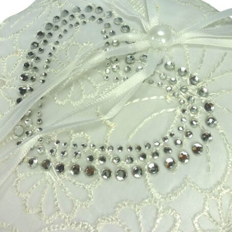 Coussins brodés pour mariage