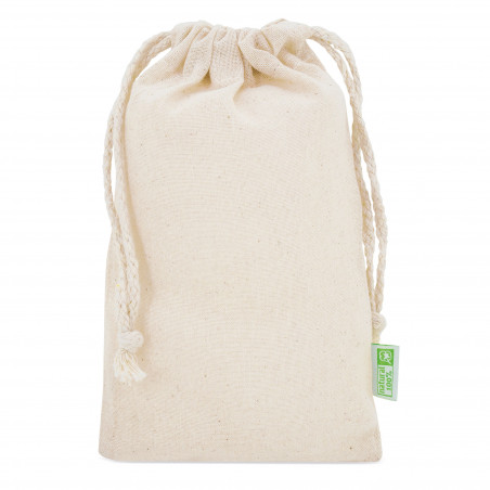 Bouteille de vin fruité avec étiquette sympathique dans un sac en coton pour un mariage