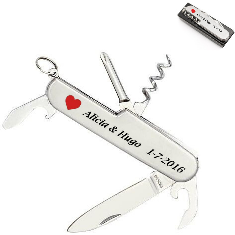Couteau multifonction couleur argent avec adhésif personnalisable en forme de cœur pour les invités hommes lors des mariages.