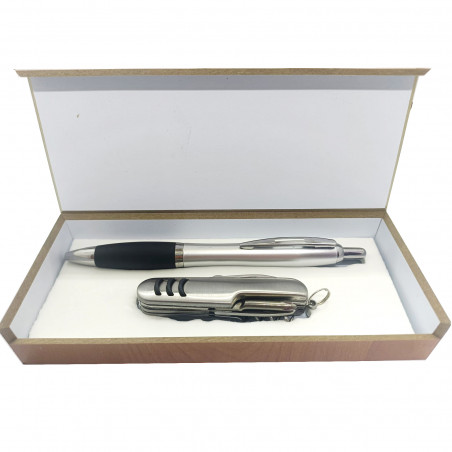 Coffret en bois avec accessoires
