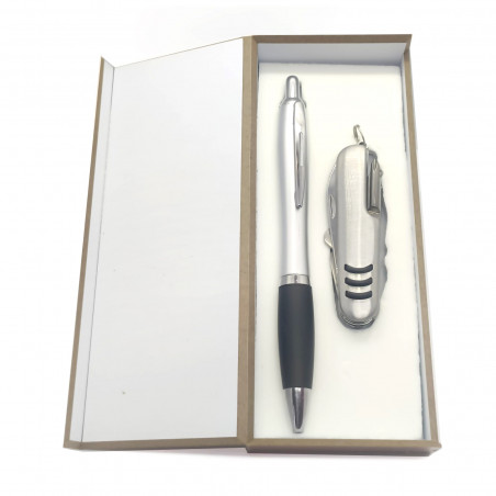 Coffret en bois avec accessoires