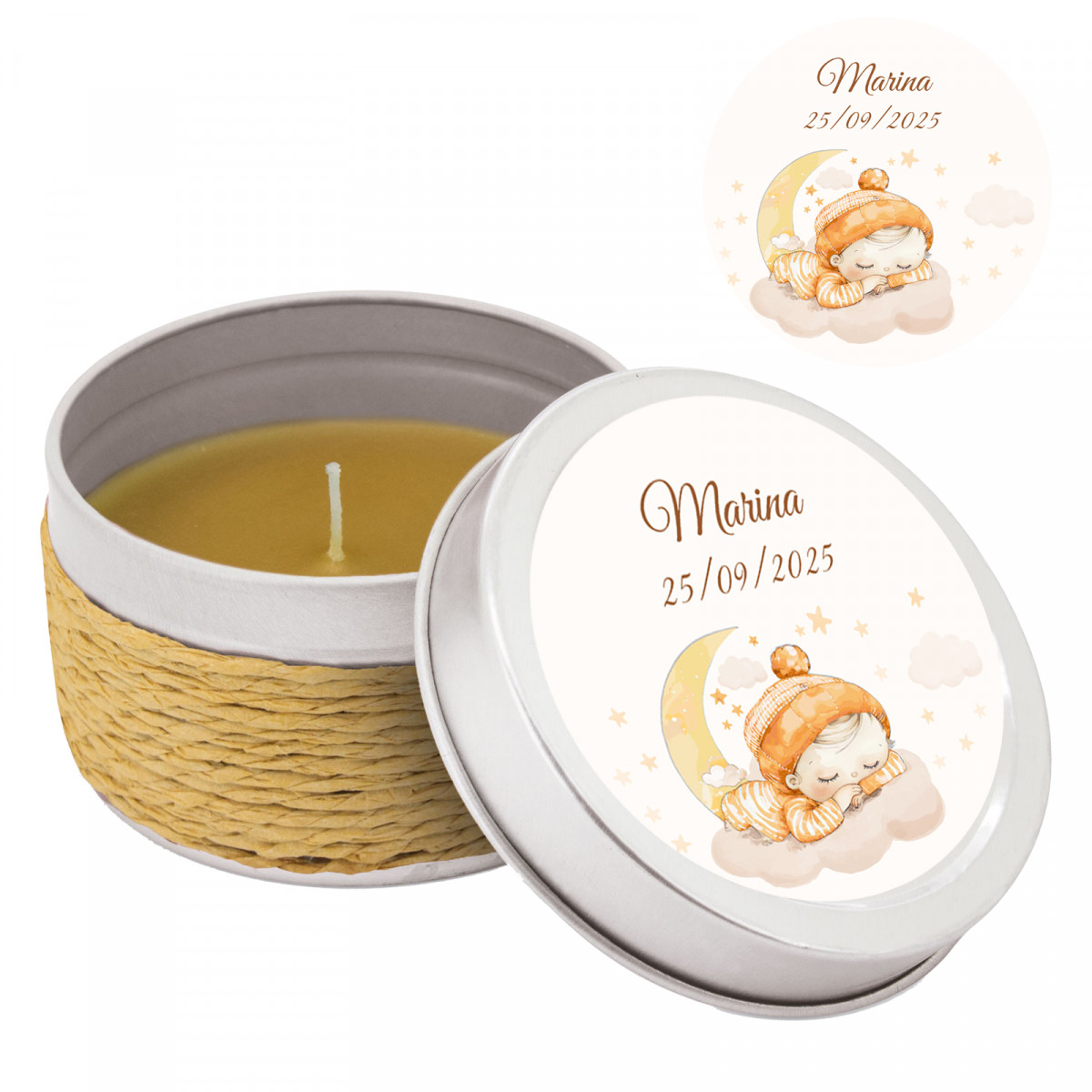 Bougie parfumée dans une boîte décorée de corde et un couvercle personnalisé pour baptême