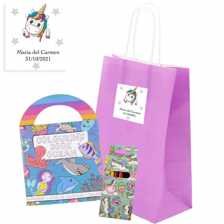Livre de coloriage avec des autocollants et des crayons de couleur dans un sac personnalisé pour filles et garçons