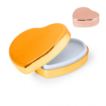 Baume à lèvres en forme de cœur dans un étui kraft avec un autocollant minimaliste personnalisé pour les détails
